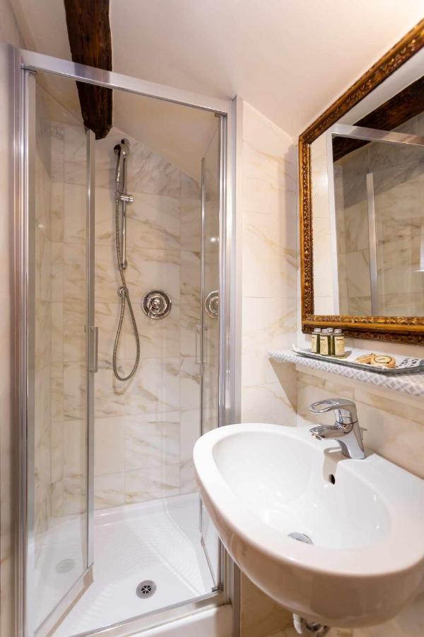 Emanuela'S Flat Apartment เวนิส ภายนอก รูปภาพ