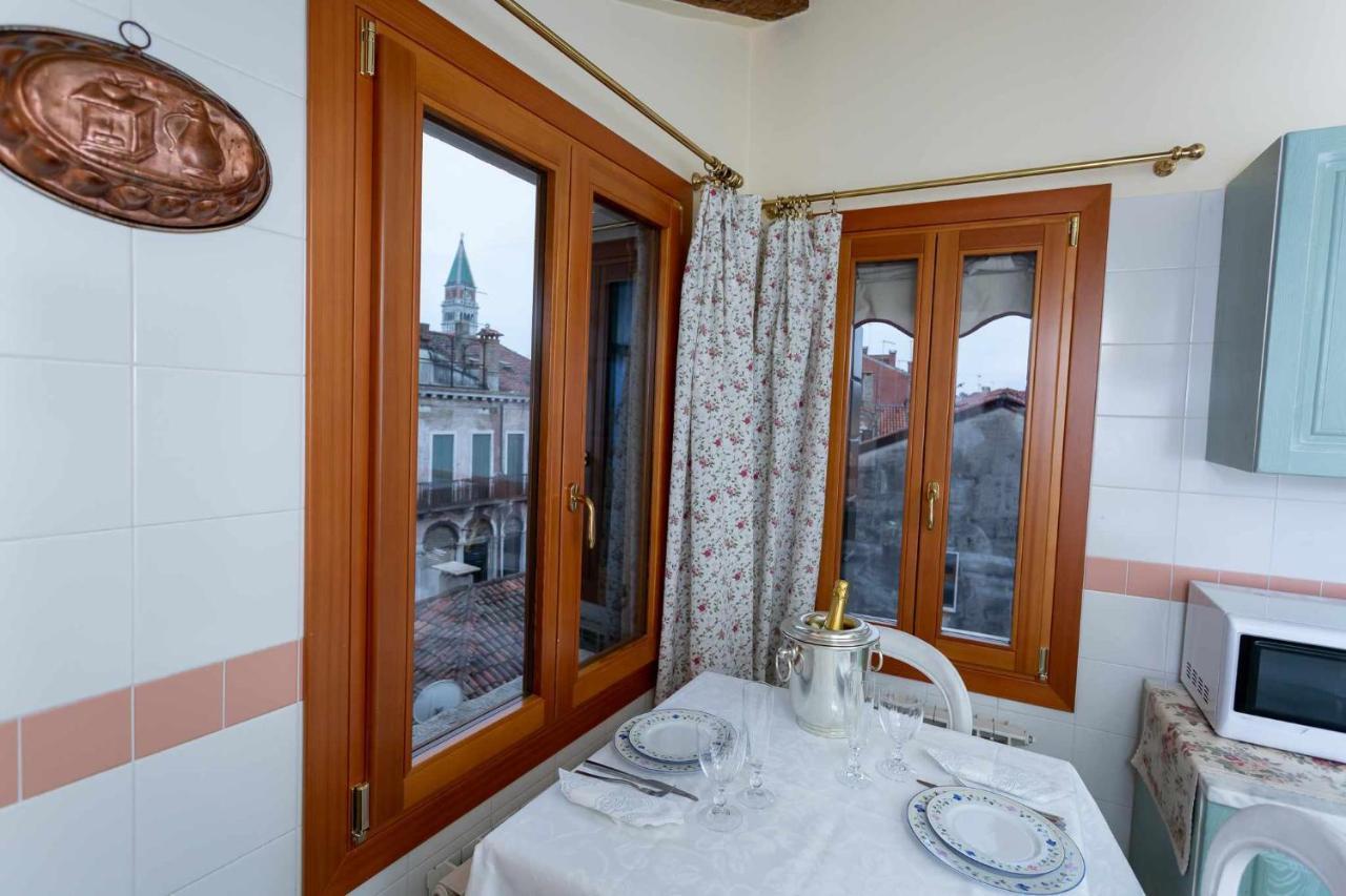 Emanuela'S Flat Apartment เวนิส ภายนอก รูปภาพ
