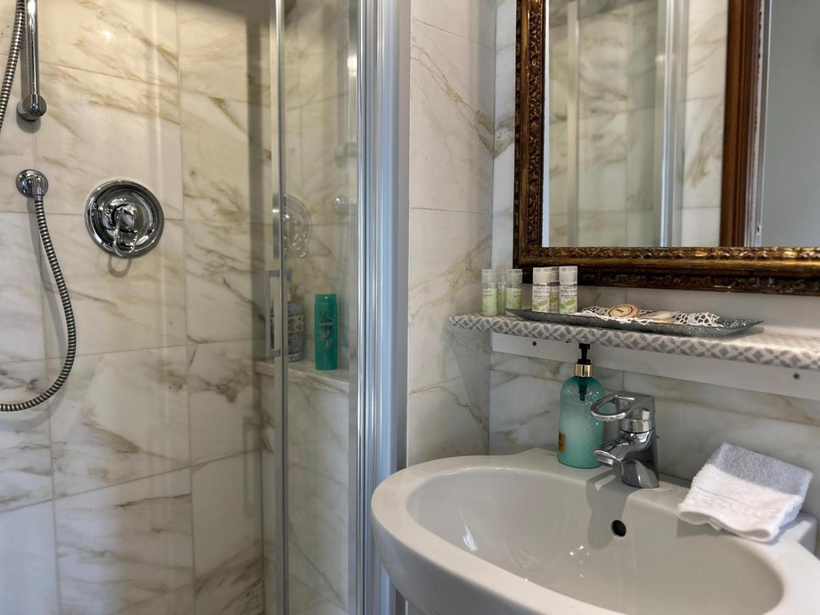 Emanuela'S Flat Apartment เวนิส ภายนอก รูปภาพ